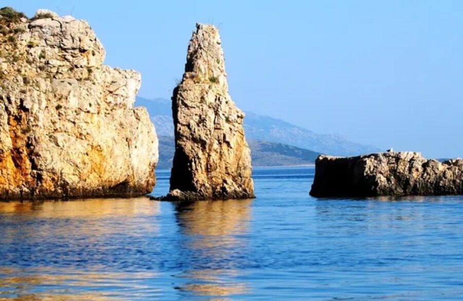 3,5h Wild Bays: Swim & Snorkel with Capt. Bobo (Public) - From Punat to Krk’s Wild Bays