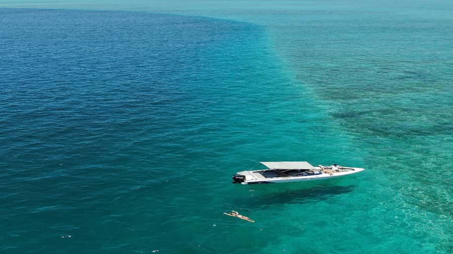 5 Islands All-Inclusive Speedboat w/Snorkeling Sea Turtle - A full day on Mauritius’s East Coast