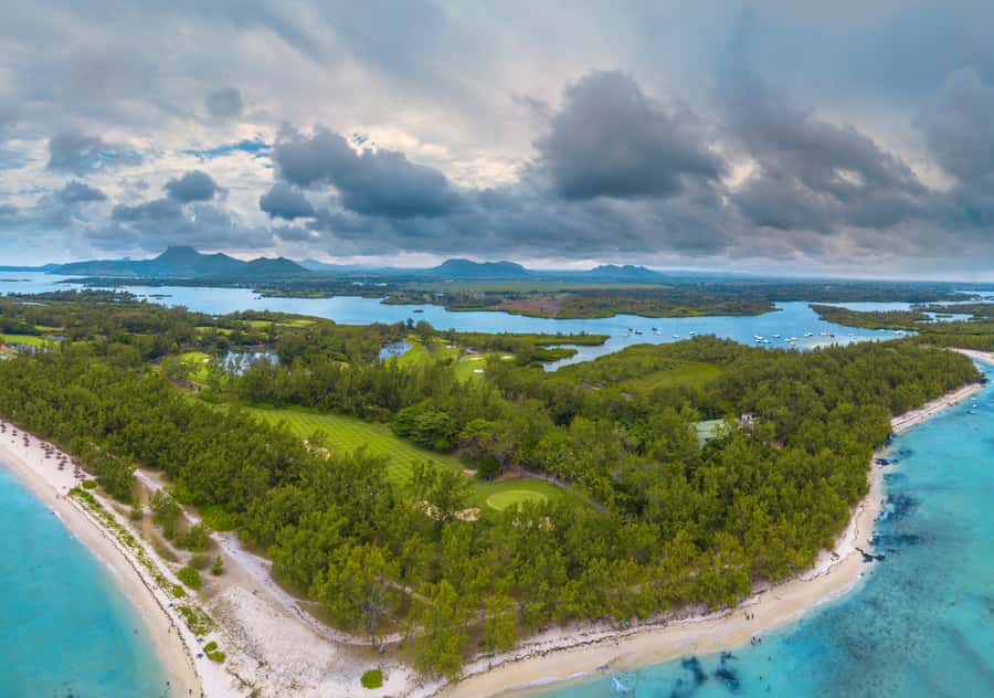 5 Islands Boat Trip, Snorkeling and Lunch on Ile aux Cerfs - Ile aux Aigrettes and Mauritius’s native wildlife