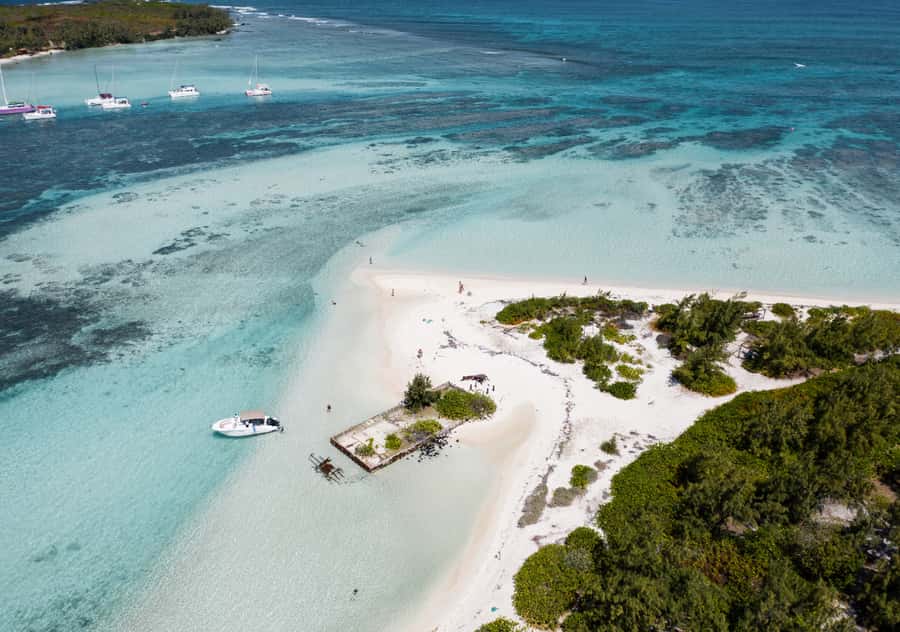 5 Islands Boat Trip, Snorkeling and Lunch on Ile aux Cerfs - Grand River South East Waterfall from the boat