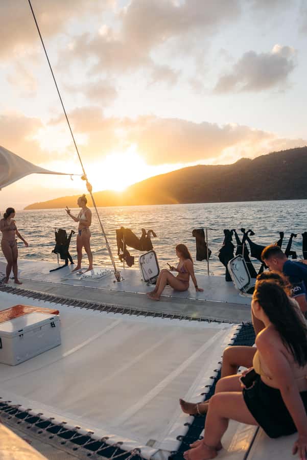 Airlie Beach: 2-Day Whitsunday Islands Sailing Snorkel Tour - Two nights under stars and blue lights