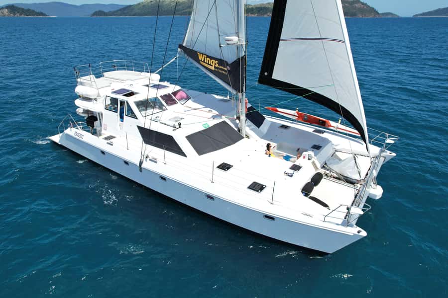 Airlie Beach: Whitsunday Islands Sailing, SUP & Snorkel Tour - Five details that shape the day