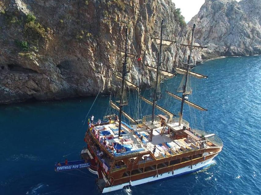 Alanya: Catamaran Boat Tour with Snorkeling with Lunch - Who should book this catamaran cruise?