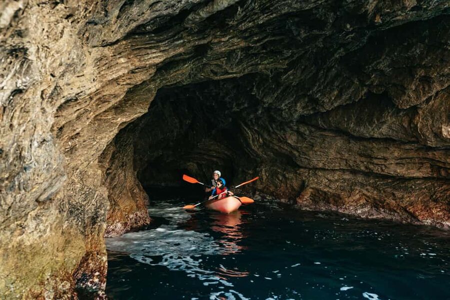 Alcudia: Kayak Tour with Snorkel & Sea Cave Swim - Swimming, cliff jumps, and extra choices