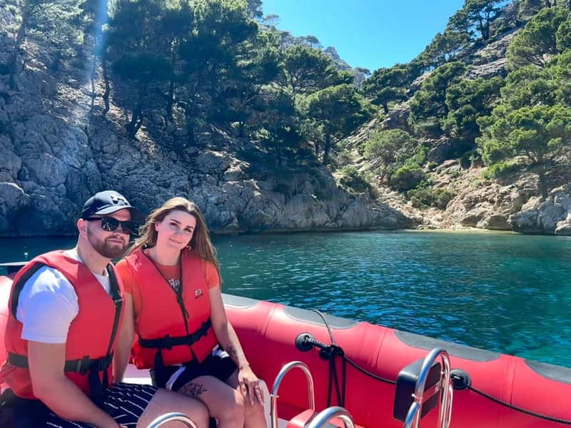 Alcudia: Sightseeing, Sea Caves & Snorkel Speedboat Tour - Who will enjoy this Alcudia boat trip?