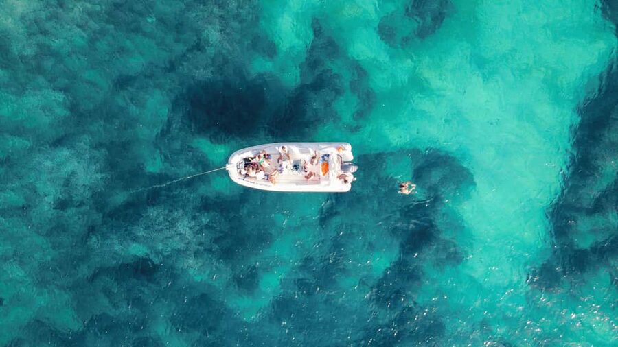 Alghero: Snorkeling Boat Tour in Porto Conte and Capo Caccia - Cala Dragunara: The First Swimming Stop