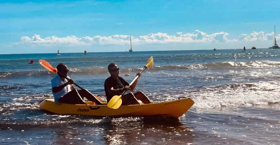 Alicante Bay: Sunset Tour in Kayak with snorkel - Paddling beneath Mount Benacantil