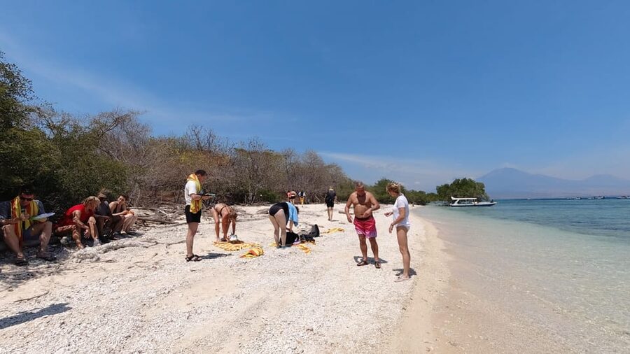 All Include Snorkeling Menjangan Island - A quiet island break and the chance to see deer