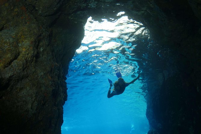 Amalfi Coast & Positano: Boat Tour with Snorkeling & Drinks - Conca dei Marini and Runghetiello Grotto