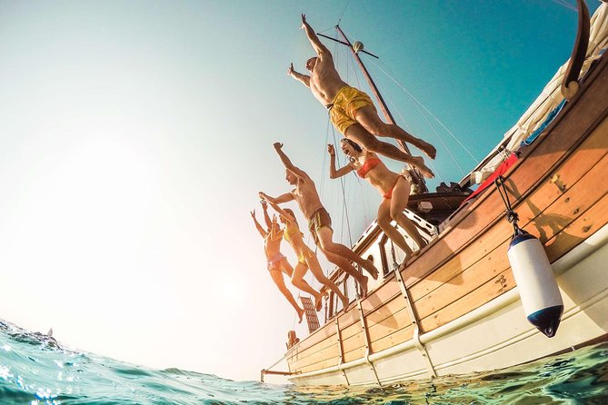 Amalfi Coast & Positano: Boat Tour with Snorkeling & Drinks - The Furore Fjord and its 28-meter bridge