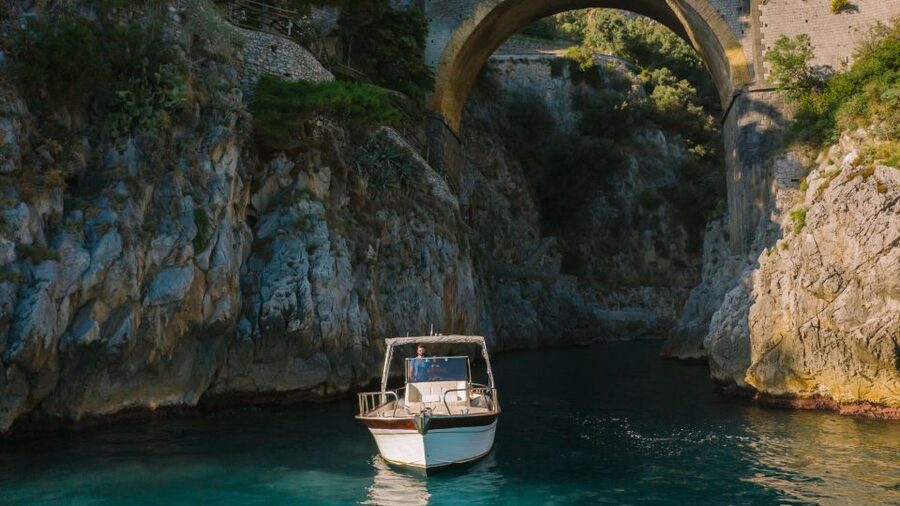 Amalfi Coast: Private Boat Trip with Prosecco and Snorkeling - Why a private boat makes sense on the Amalfi Coast
