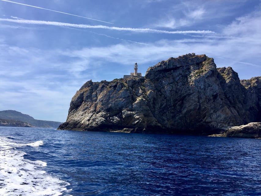 Andratx: South Mallorca Coastal Boat Tour with Snorkeling - Sunbathing between the coves