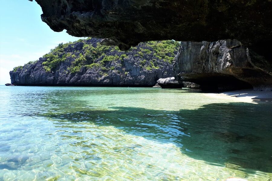 Ang Thong: Marine Park Full-Day Kayaking & Snorkeling Tour - What the Boat Experience Adds