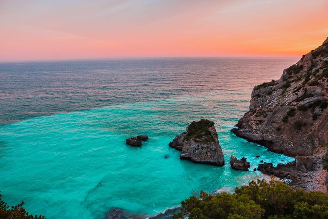 Arrábida Secret Beaches and Caves with Snorkeling Stop - Ribeira do Cavalo and the clear-water stop