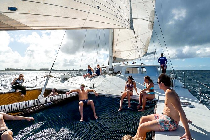 Arusun Catamaran Sail with Snorkeling in Aruba - Second stop: Catalina Bay and its marine life