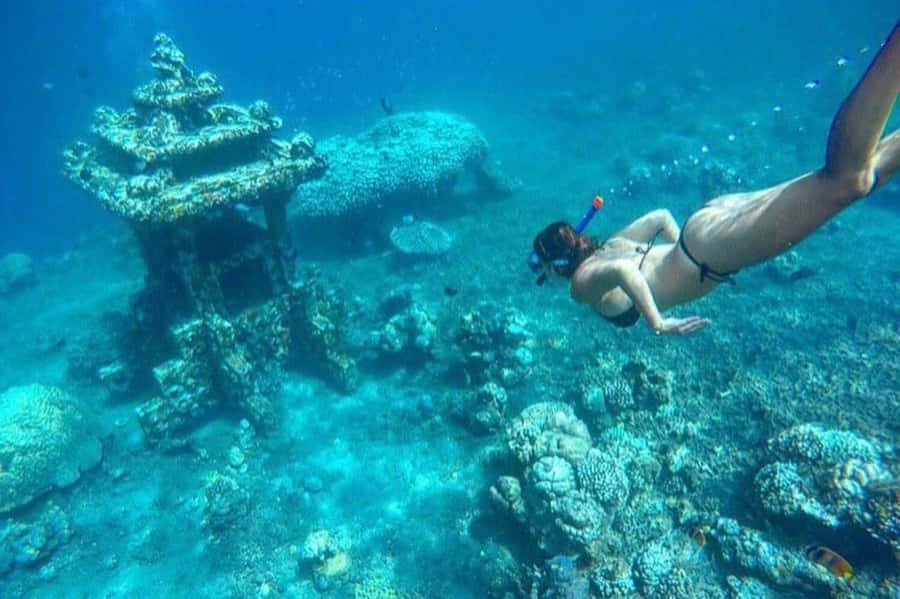 Bali/Amed: Underwater Temple Snorkeling Experience - The three-hour water session