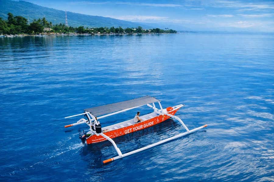 Bali/Lovina: Guided Dolphin Watching & Sunrise Boat Snorkel - Leaving Lovina Beach Before the Island Wakes