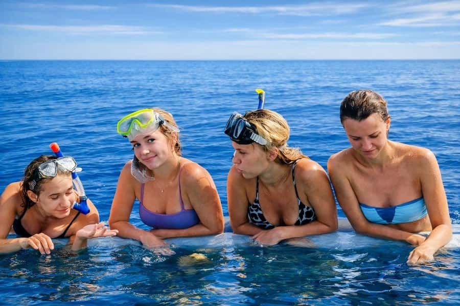 Bali/Lovina: Guided Dolphin Watching & Sunrise Boat Snorkel - Searching for Wild Dolphins at Sunrise