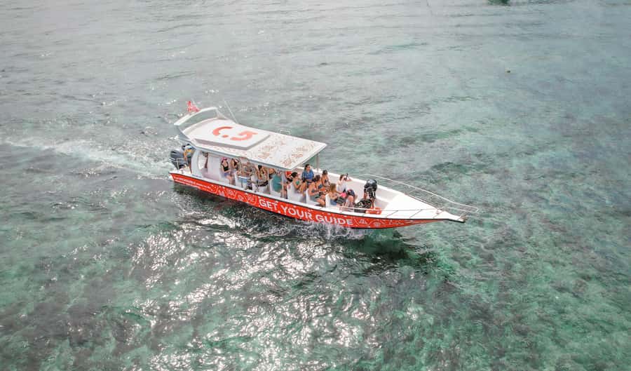 Bali/Nusa Penida: Manta Point Snorkeling & West Coast Tour - The guides are the strongest part of the land tour