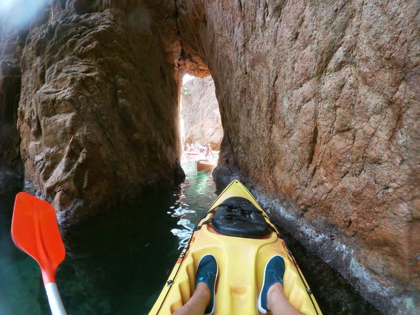 Barcelona: Costa Brava Kayaking & Snorkeling Tour with Lunch - Lunch on the beach keeps the day simple