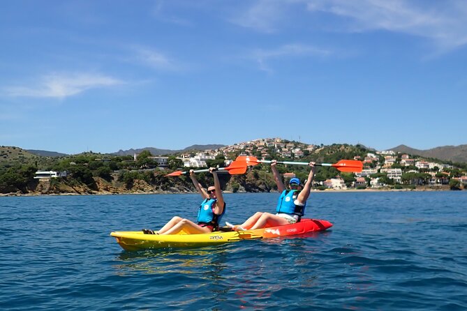 Barcelona Wild Experience: Kayak and Snorkel in Costa Brava - A local sandwich lunch in the open air