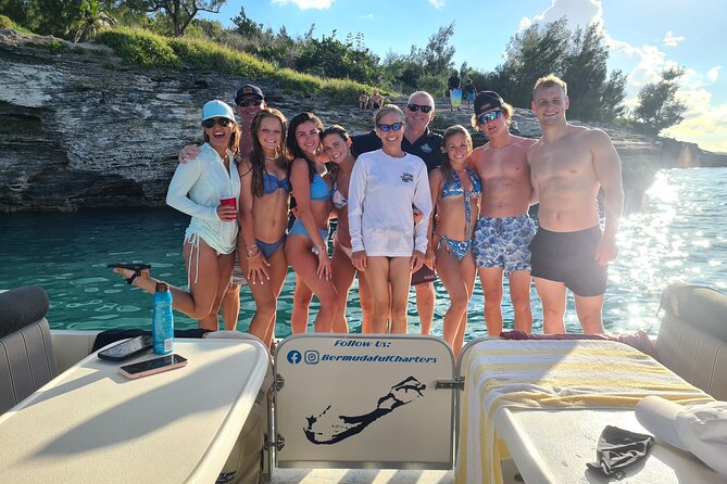 Bermuda Private Boat Charter: Snorkel, Cliff Jumping & Sightseeing - Admiralty House Park and the cliff-jumping choice