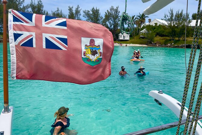 Bermuda Private Catamaran:Snorkeling, Shipwrecks & Cliff Jumping - The quick take