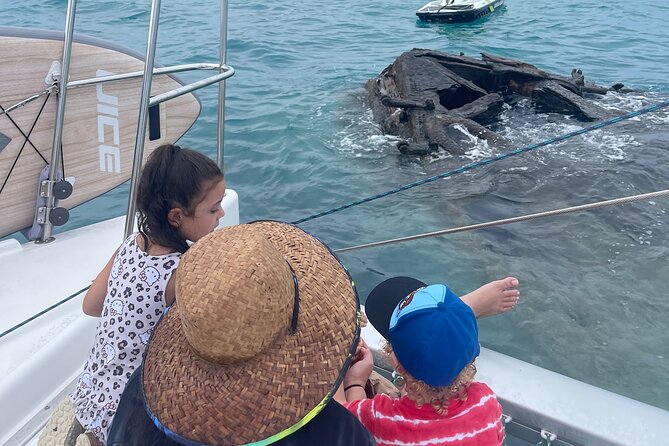 Bermuda Private Catamaran:Snorkeling, Shipwrecks & Cliff Jumping - Snorkeling around shipwrecks and reefs