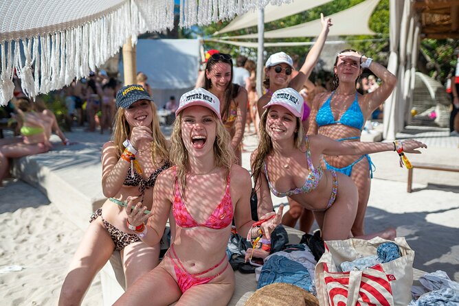 Best Catamaran Isla Mujeres tour with Open bar, lunch, snorkel - Sailing out toward El Meco Reef