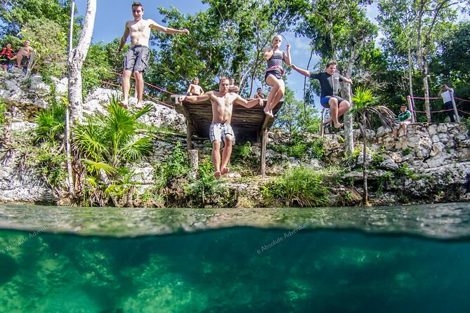 Bestseller! Tulum Private Tour with Turtles and Cenote Snorkeling - The private van and guide service
