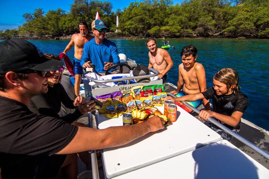 Big Island: Captain Cook Sightseeing & Snorkel Expedition - How the crew shapes the day
