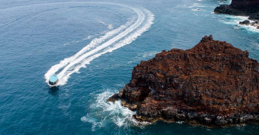 Big Island: South Kona Snorkeling and Coastline Exploration - Third stop: remote coast, black sand, and lava formations