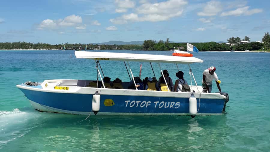 Blue Bay: Half-Day Snorkeling Trip with Creole Picnic Lunch - Key Points at a Glance