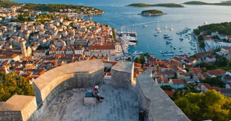 Blue Cave & Island-Hopping Tour with Snorkeling from Split - Budikovac Blue Lagoon: the best water stop