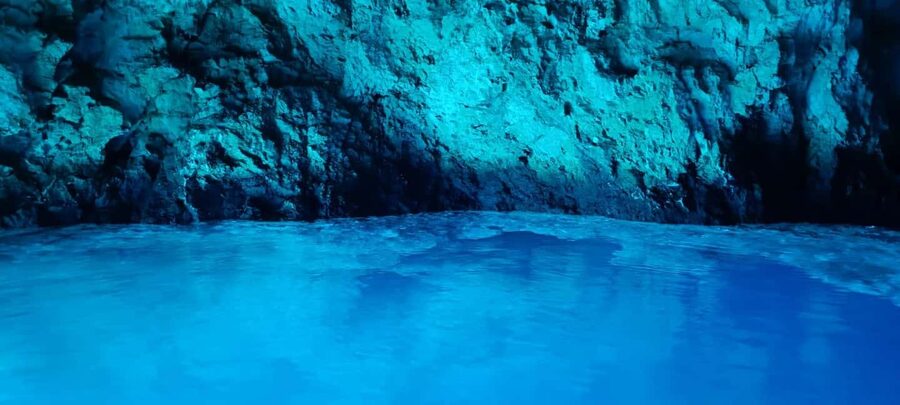 Blue Cave & Island-Hopping Tour with Snorkeling from Split - Hvar: 90 minutes for town, food, and a walk