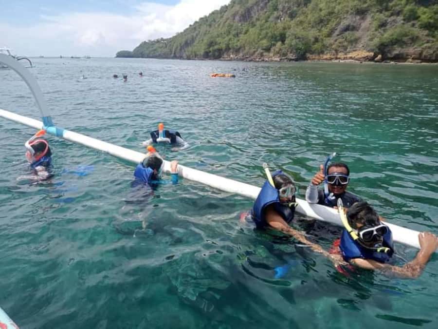 Blue Lagoon and Tanjung Jepun Snorkeling Tour - Tanjung Jepun: a friendly first stop