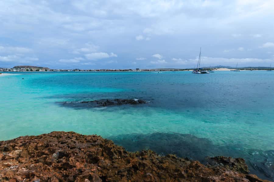 Boa Vista: Beautiful Beaches, Turtles & Djeu Island Snorkel - Lighthouse views and the caves at Praia Varandinha
