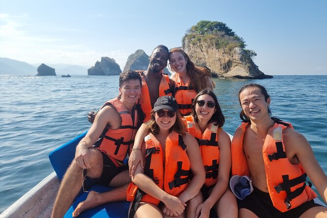 Boat and Snorkel Tour to 5 Islands of Los Arcos - Mismaloya beach and the small panga
