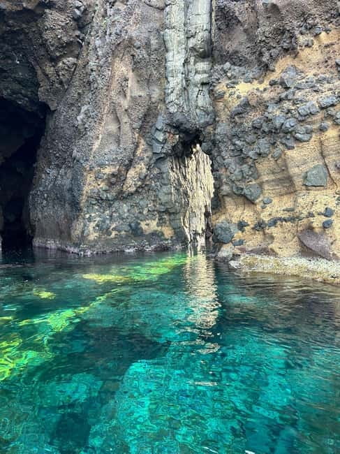 Boat Tour: Island hopping by dinghy with cave visits and snorkeling - Who will enjoy this trip most?