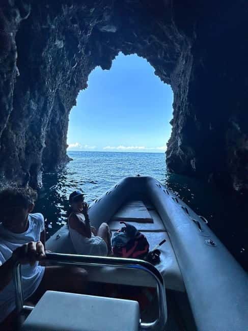 Boat Tour: Island hopping by dinghy with cave visits and snorkeling - What the 2.5-hour boat trip actually feels like