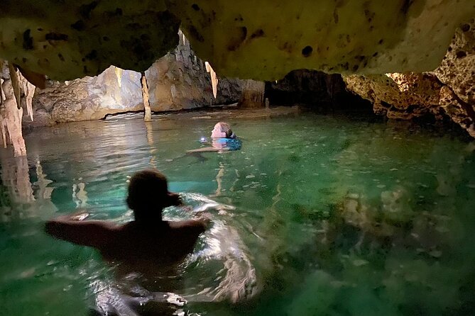Bonaire CaveTour Climb, Snorkel & Explore the Hidden Gems - The dry cave: heat, rock, and careful footwork