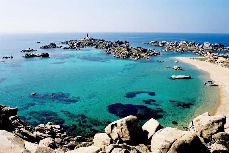 Bonifacio: Catamaran trip with snorkeling at the Lavezzi Islands - Second stop: Cavallo Island