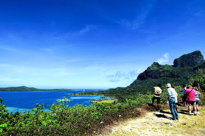 Bora Bora Combo Tour: Lagoon Cruise and 4WD Tour Including Snorkeling - Lagoon snorkeling with rays, sharks, and reef fish