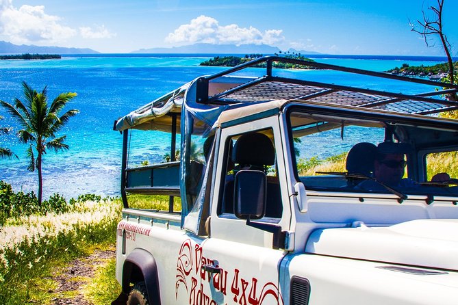 Bora Bora Combo Tour: Lagoon Cruise and 4WD Tour Including Snorkeling - Lunch on a motu, often the emotional high point