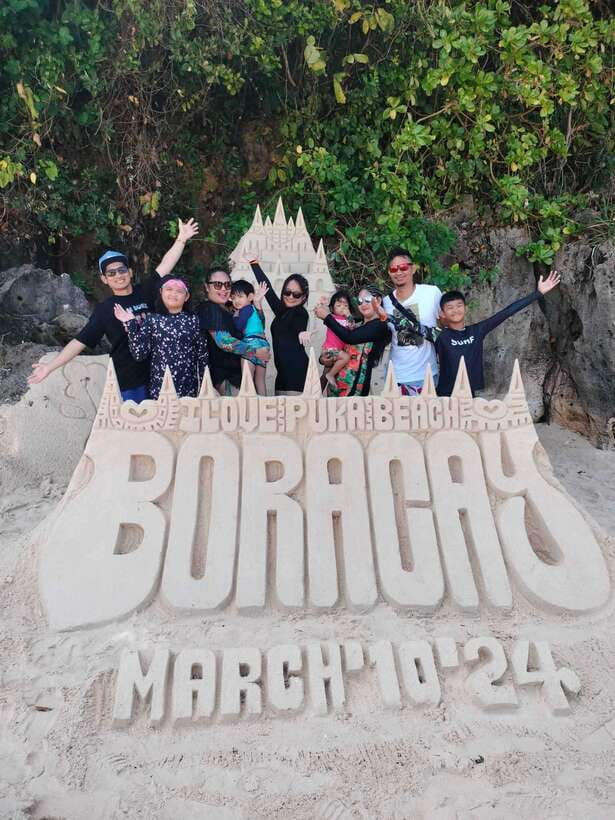 Boracay: Island Hopping with Snorkeling and Crystal Cove - Key points at a glance