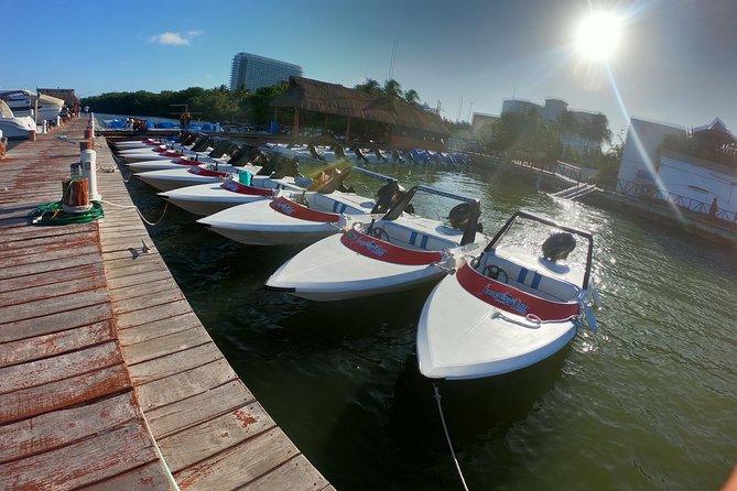 Breathtaking experience driving a speedboat in Cancun with Snorkeling included - Why this short Cancun tour works well