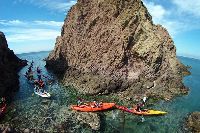Cabo de Gata Active. Guided kayak and snorkel route through coves of the Natural Park - Key points at a glance