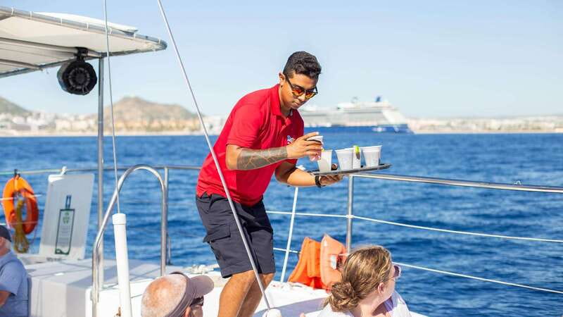 Cabo San Lucas: 4-Hour Snorkeling Cruise with Open Bar - Who will enjoy this most?
