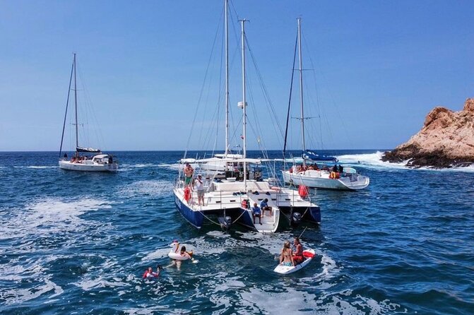 Cabo San Lucas and Santa Maria Bay Snorkeling Sightseeing Cruise - Food that works for a half-day on the water