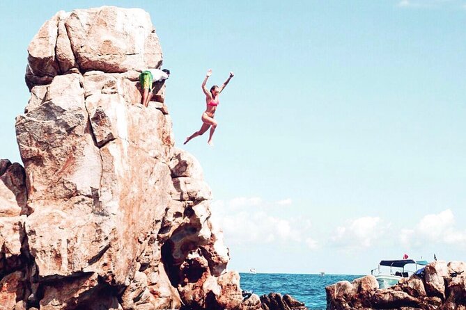 Cabo San Lucas Arch Boat Tour and Snorkeling at Pelican Rock - Sea lions and the return ride add value